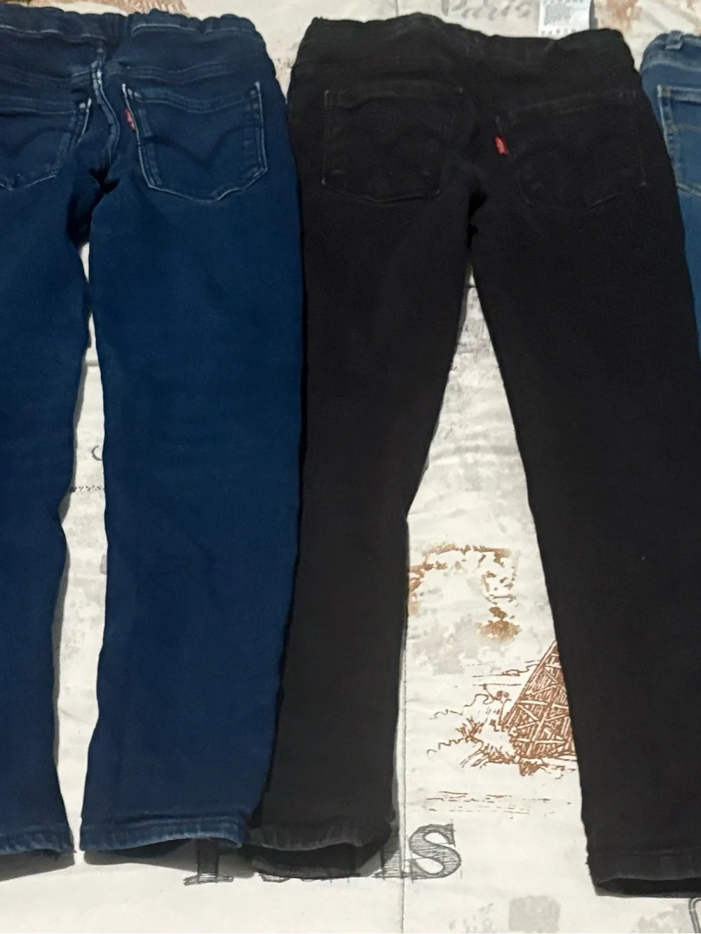 Girls' Levi’s Jeans Bundle - and t-shirt bundle size 7